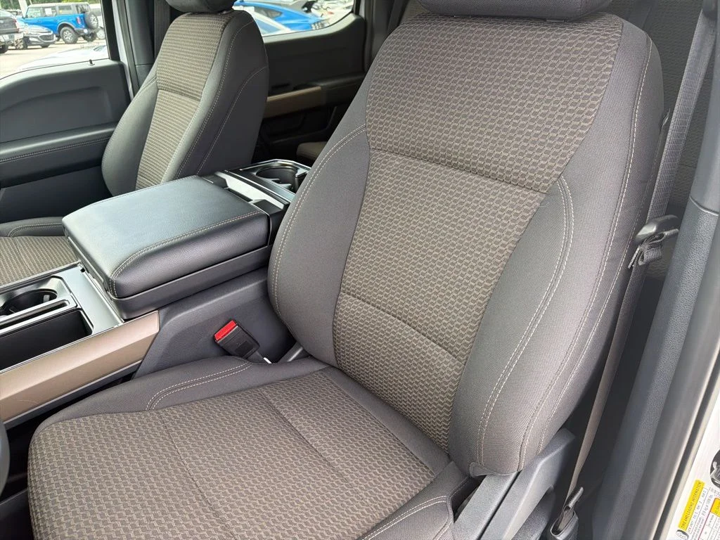 Certified Used 2025 Oxford White Ford STX image 10