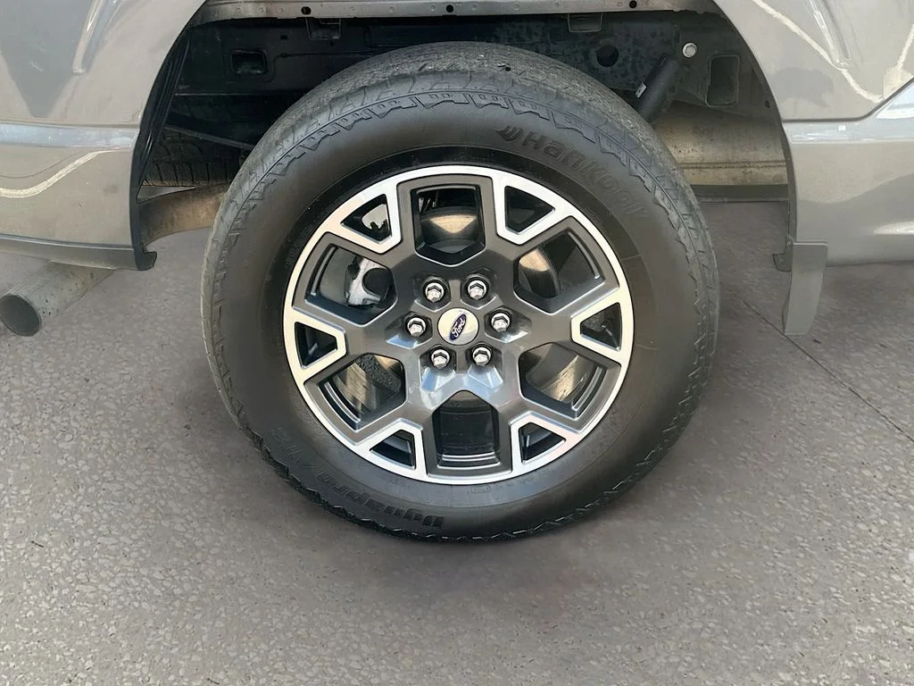 Used 2025 Gray Ford STX image 28