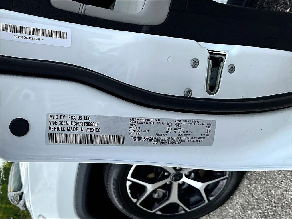 Certified Used 2025 White Jeep Limited image 22