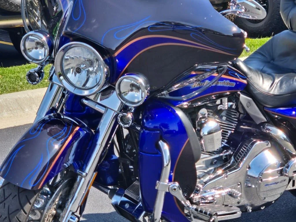 Used 2004 Blue Harley-Davidson  image 2