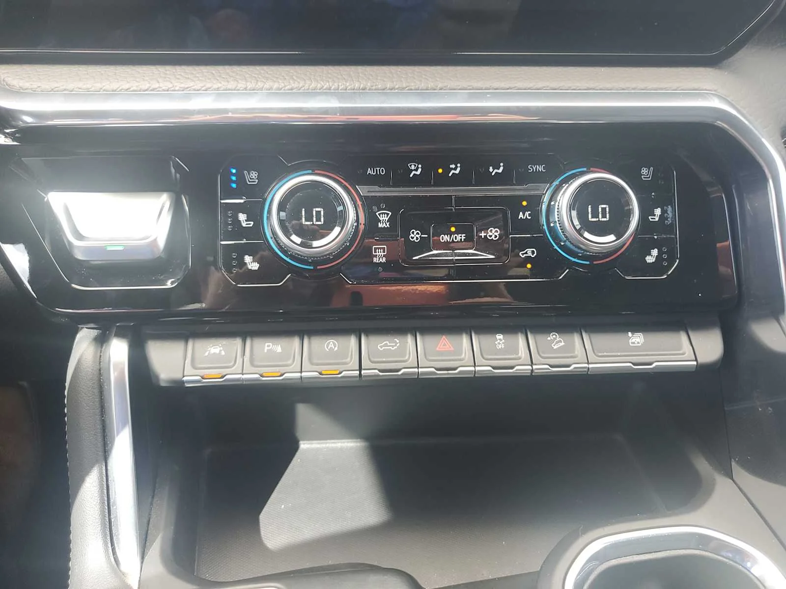 Used 2023 ONYX BLACK GMC Denali image 26
