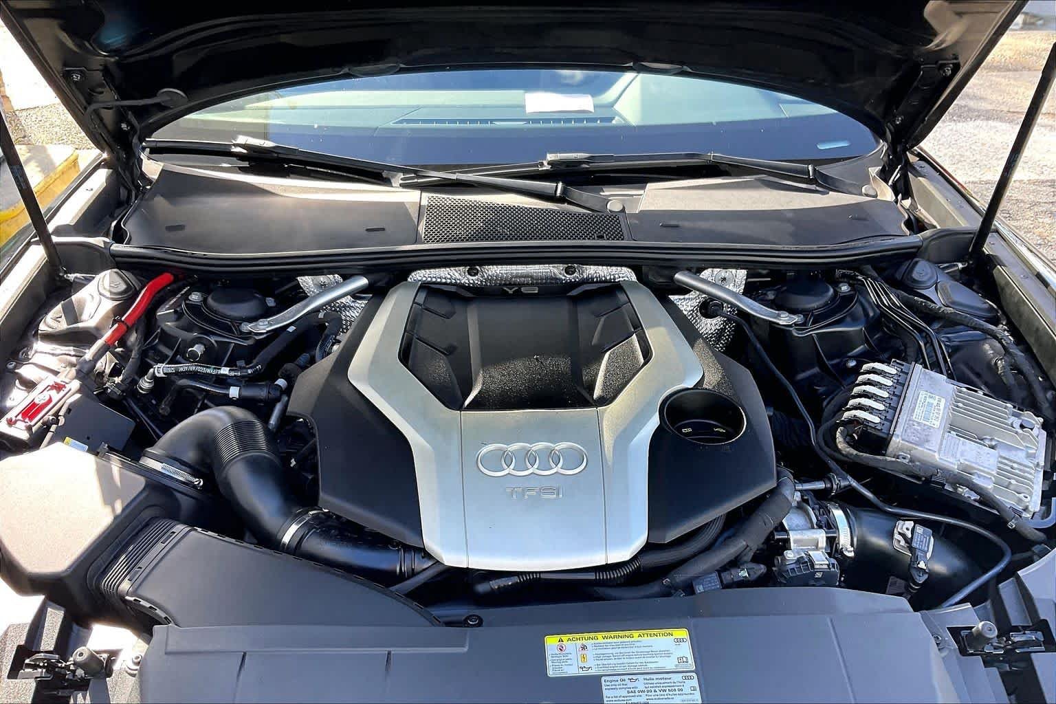 Used 2019 Mythos Black Metallic Audi Premium Plus image 33