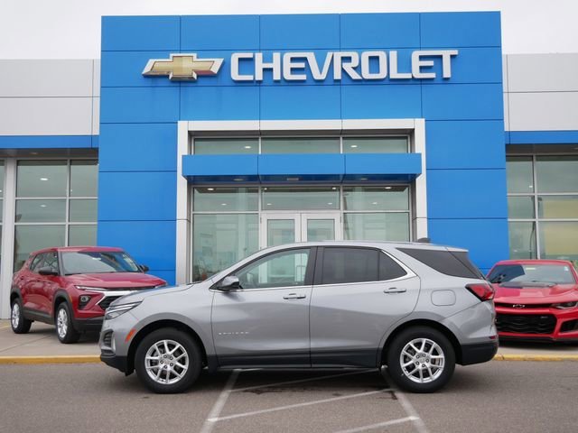Used 2024 Chevrolet Equinox LT with VIN 3GNAXUEG6RL340421 for sale in Roseville, Minnesota