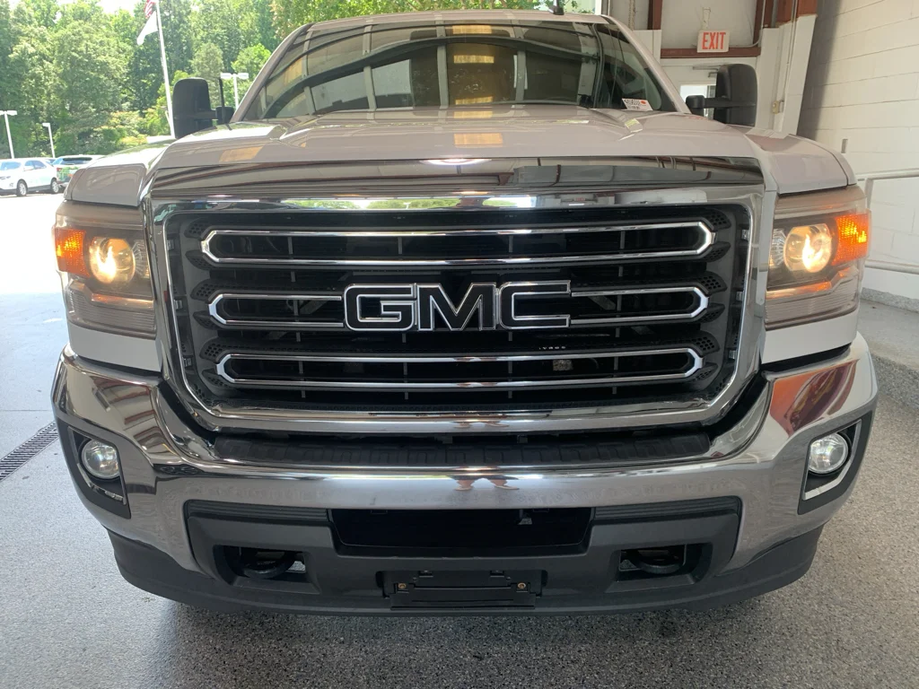 Used 2015 Summit White GMC SLE image 2