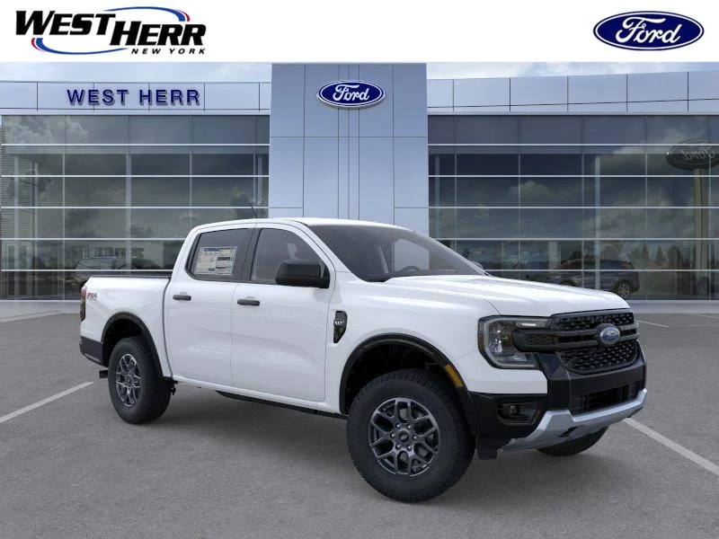 New 2025 Oxford White FORD XLT image 1