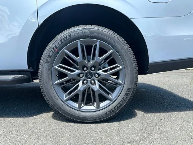New 2026 Space Silver Metallic Ford MAX Platinum® image 53