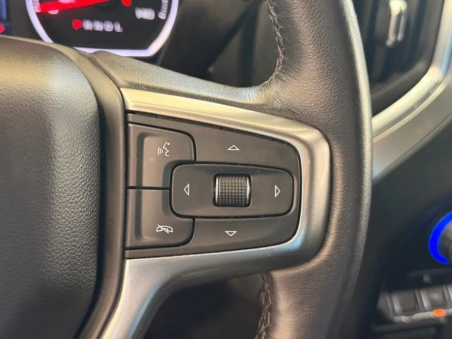 Used 2021 White Chevrolet RST image 27