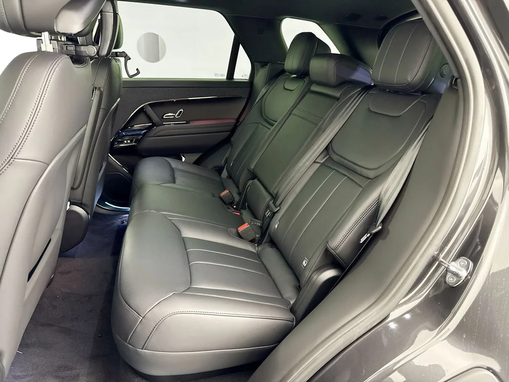 New 2026 Carpathian Grey Land Rover Dynamic SE image 25