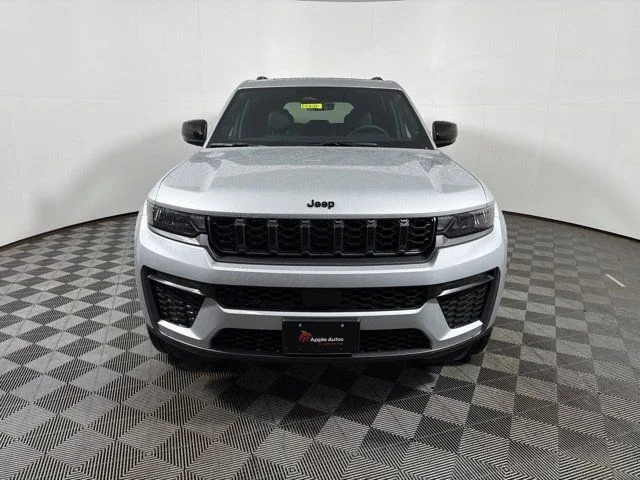 New 2026 Silver Jeep Limited image 4