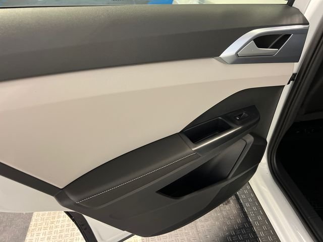 New 2026 White Volkswagen 1.5T SE image 10