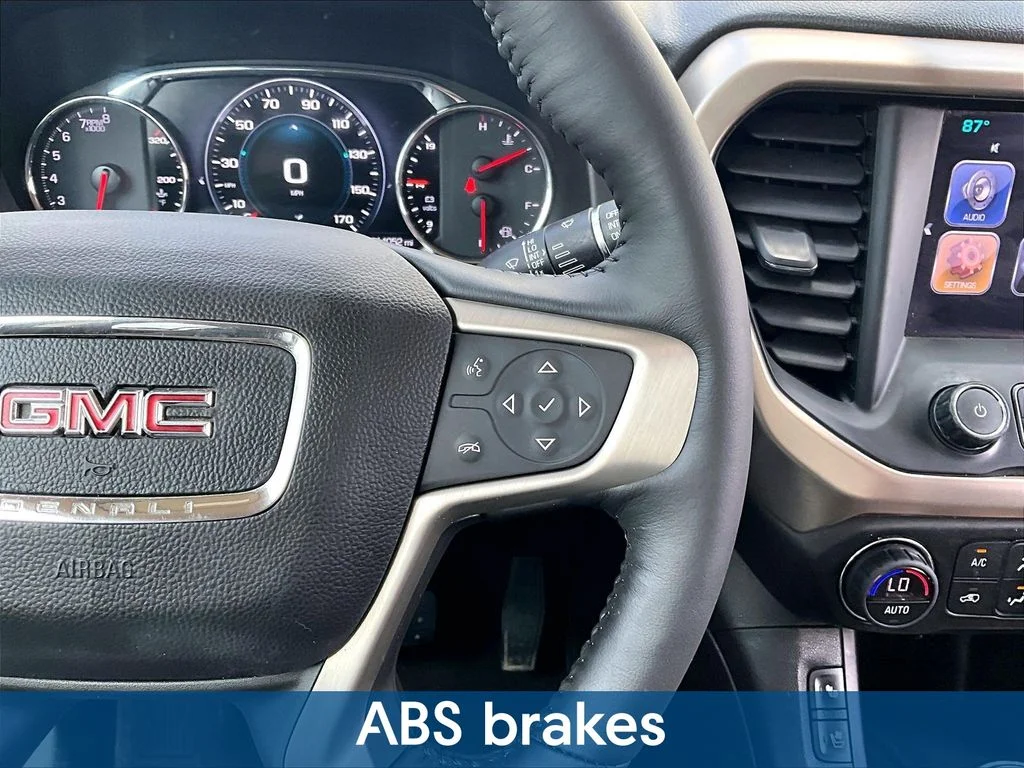 Used 2017 White GMC Denali image 16
