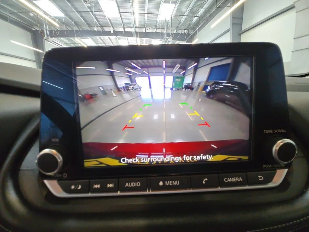 Used 2024 Red Nissan S image 16