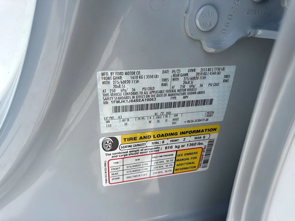 Used 2025 Silver Ford Active image 38