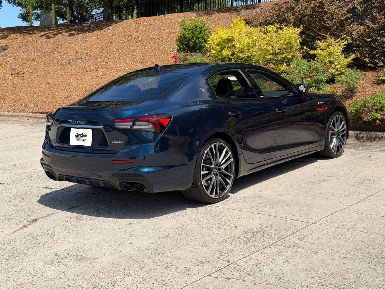 Used 2021 Blue Maserati Trofeo image 4