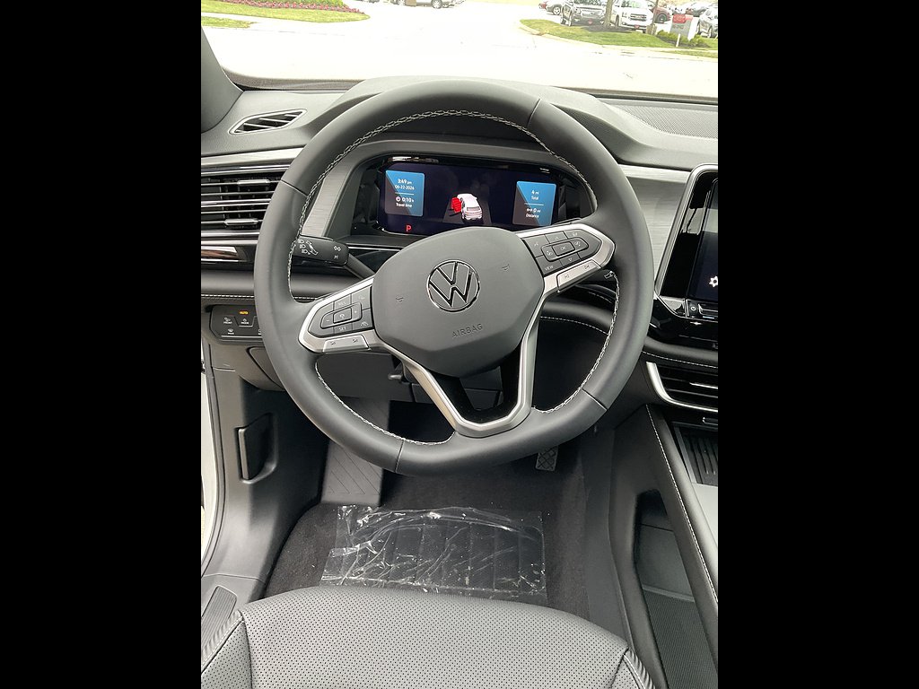 New 2026 Opal White Pearl Volkswagen SE 4Motion image 8