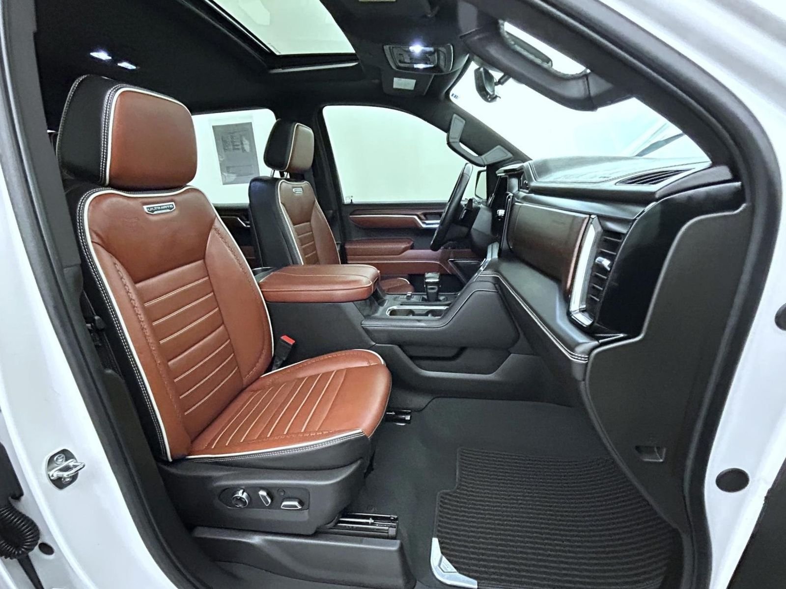 Used 2024 White GMC Denali Ultimate image 16