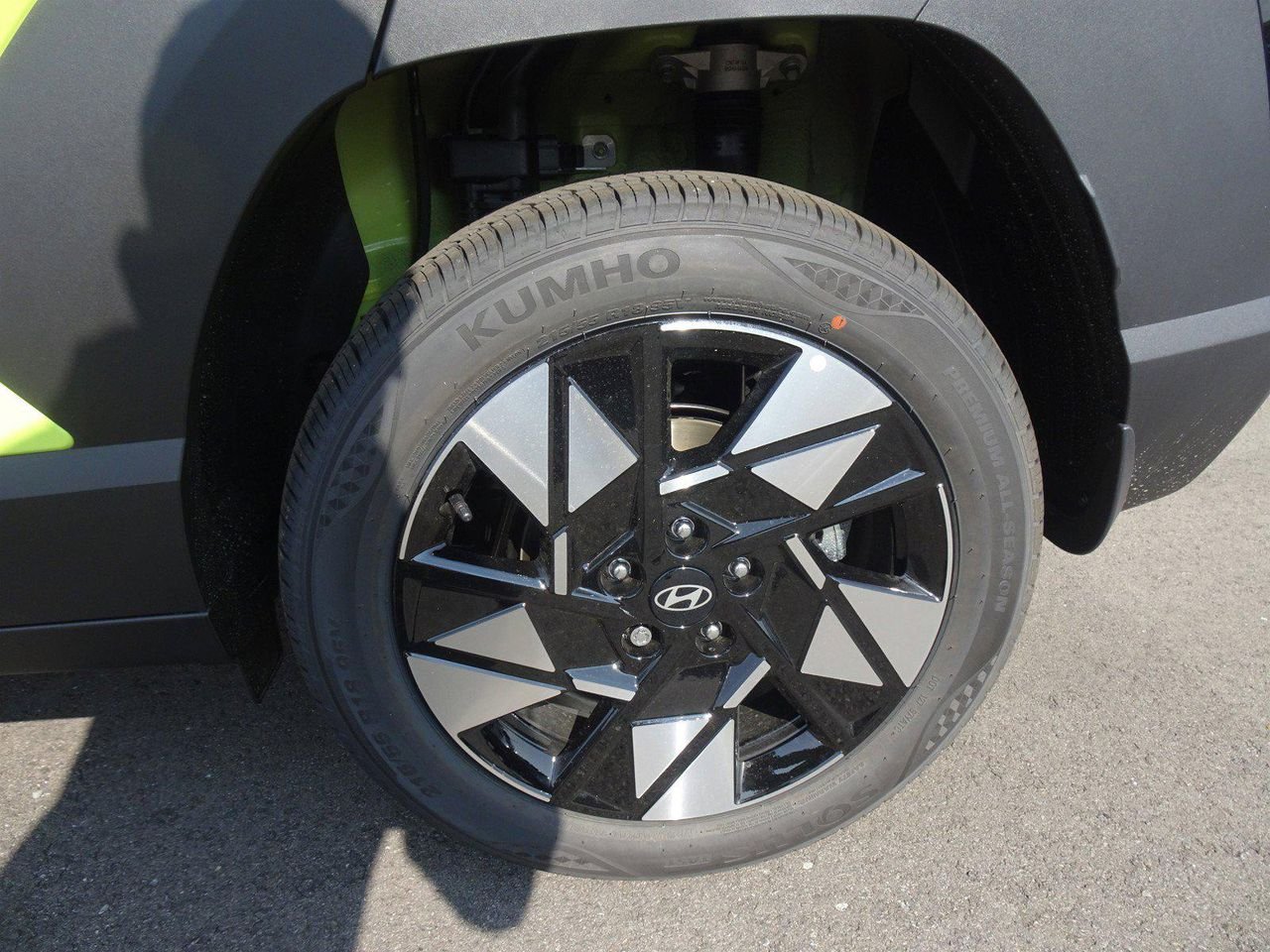 New 2025 Hyundai KONA SEL Convenience AWD 4D Sport Utility in