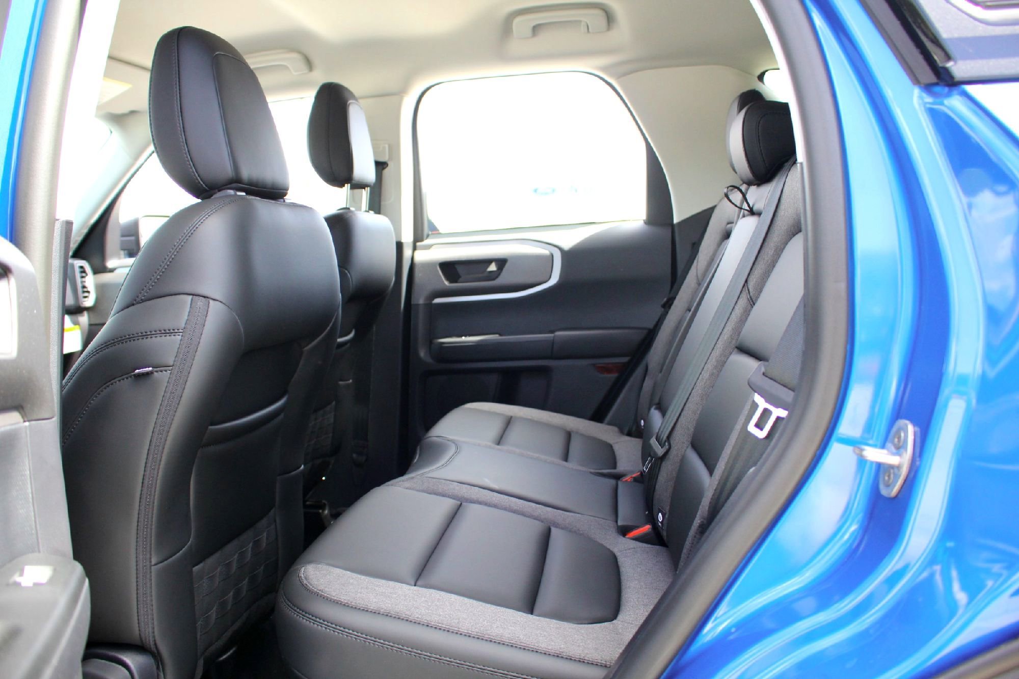 New 2025 Velocity Blue Metallic Ford Big Bend image 17