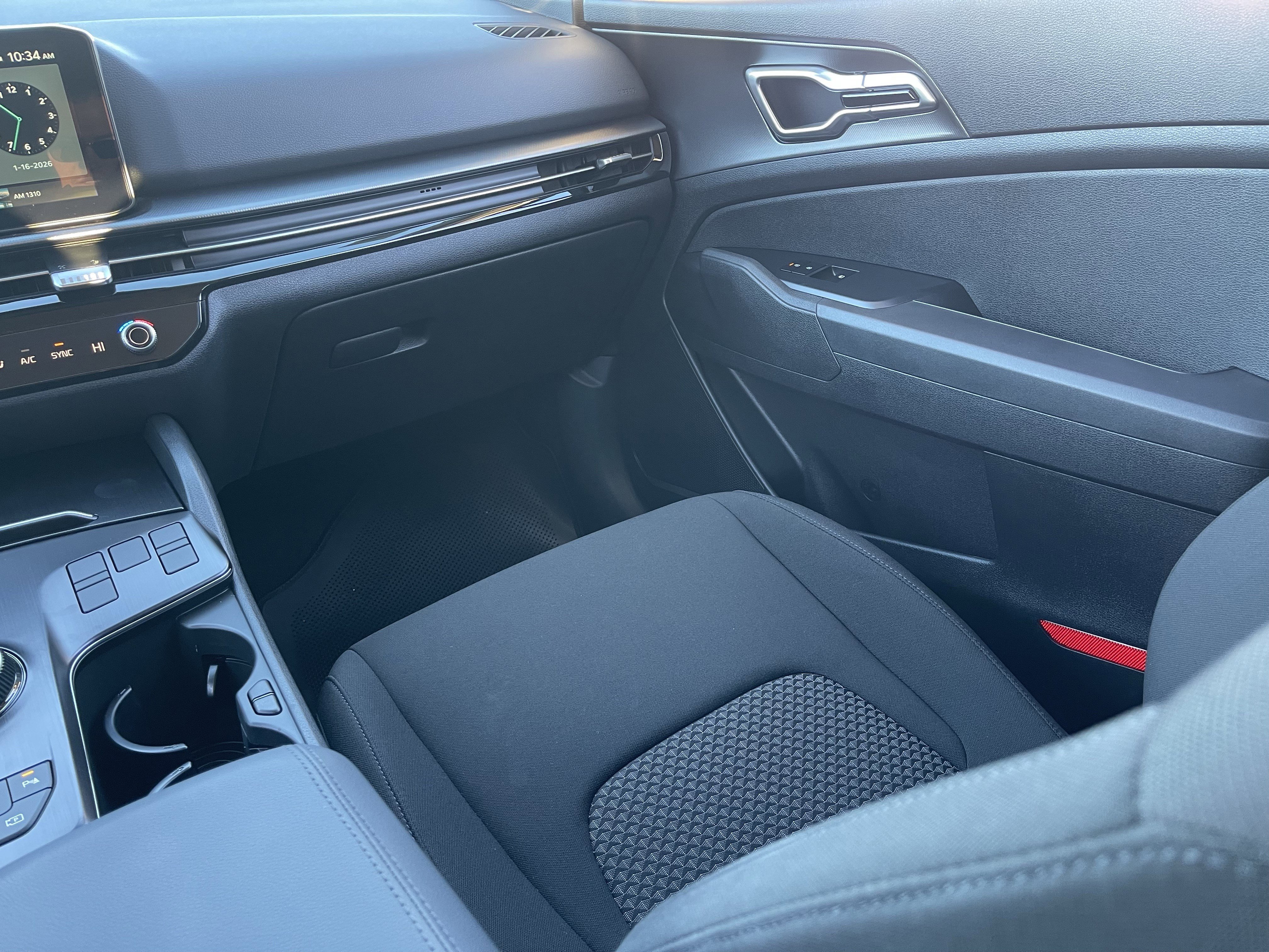 2026 Kia Sportage LX Hybrid - Photo 14