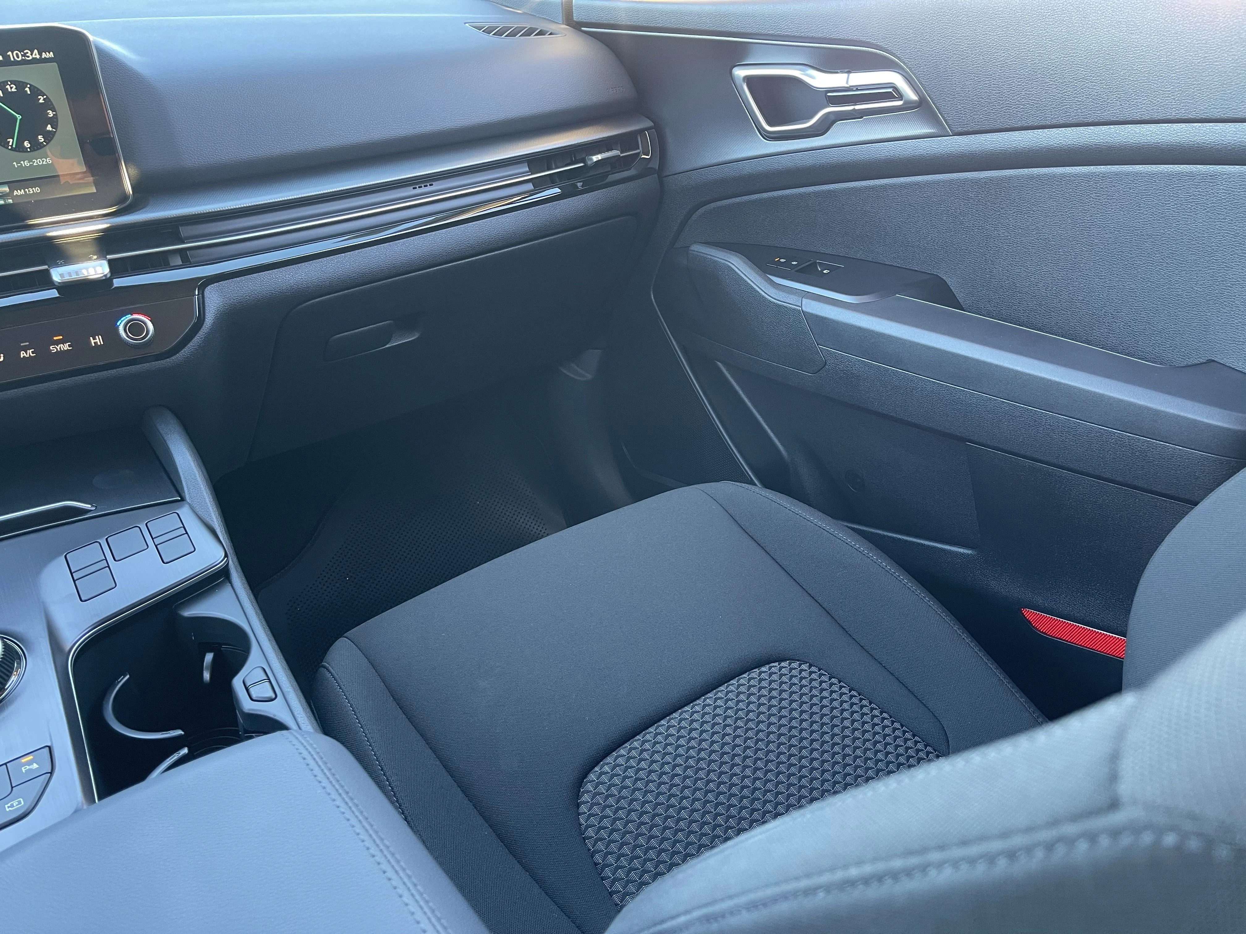 2026 Kia Sportage LX Hybrid - Photo 14