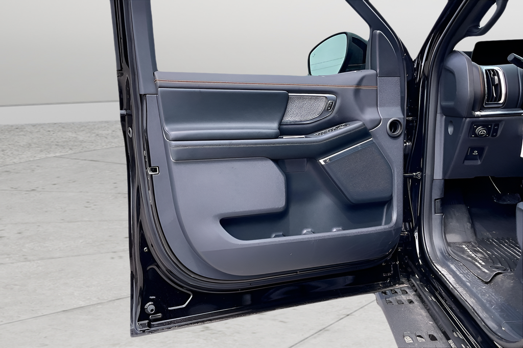 New 2026 Agate Black Metallic Ford Tremor image 14