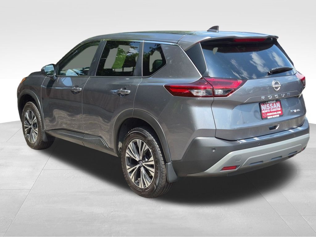 Certified Used 2023 Gun Metallic Nissan SV image 12