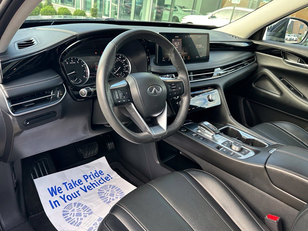 Used 2023 Gray INFINITI PURE image 31