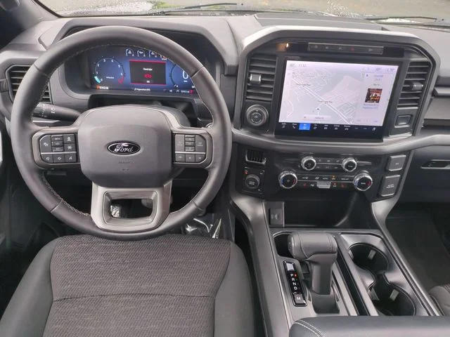 Used 2024 Black Ford XLT image 29