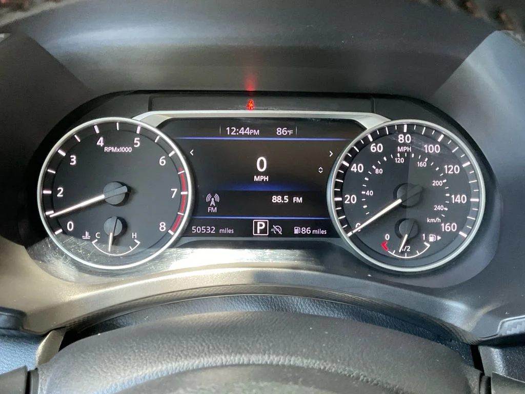 Used 2025 Black Nissan SR image 19