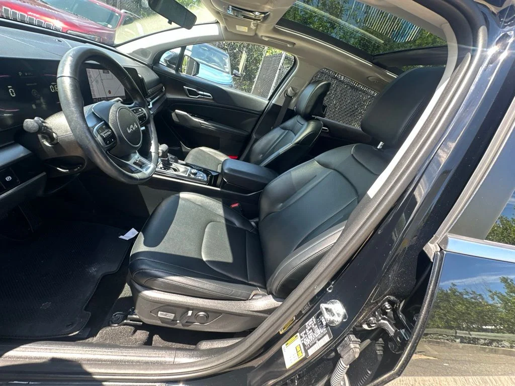 Used 2025 Black Kia EX image 10