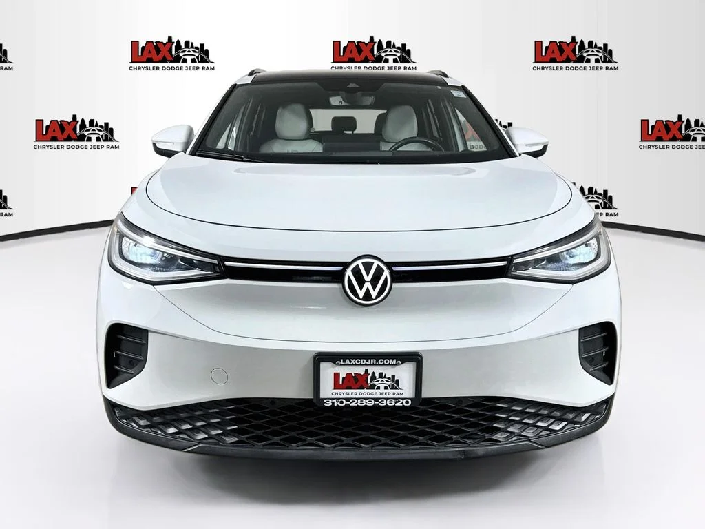 Used 2021 White Volkswagen Pro S image 2