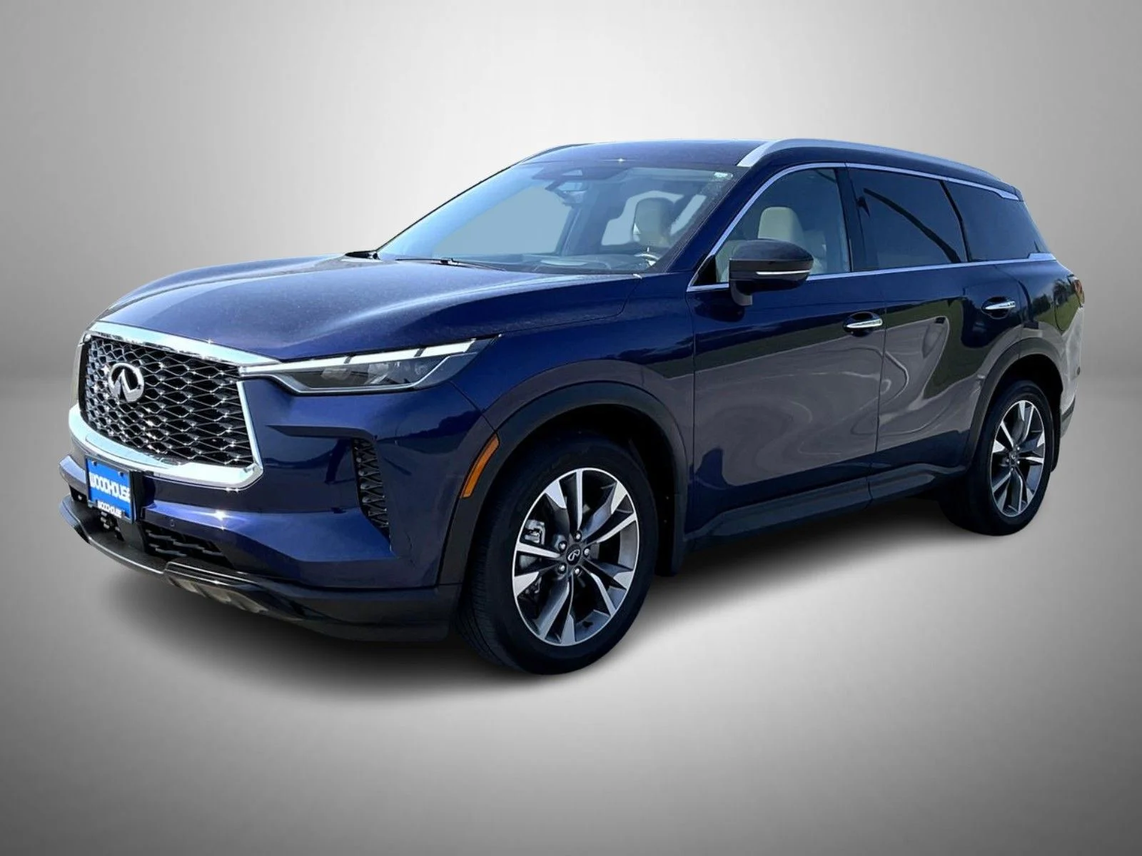 Used 2023 Blue INFINITI LUXE image 1