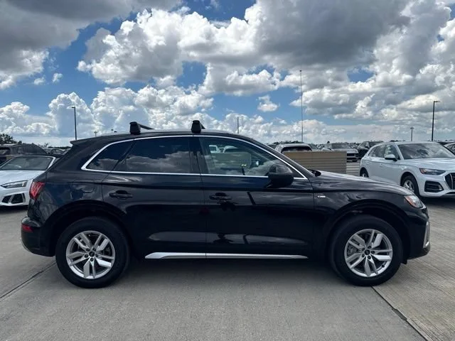 Used 2023 Black Metallic Audi S line Premium image 2