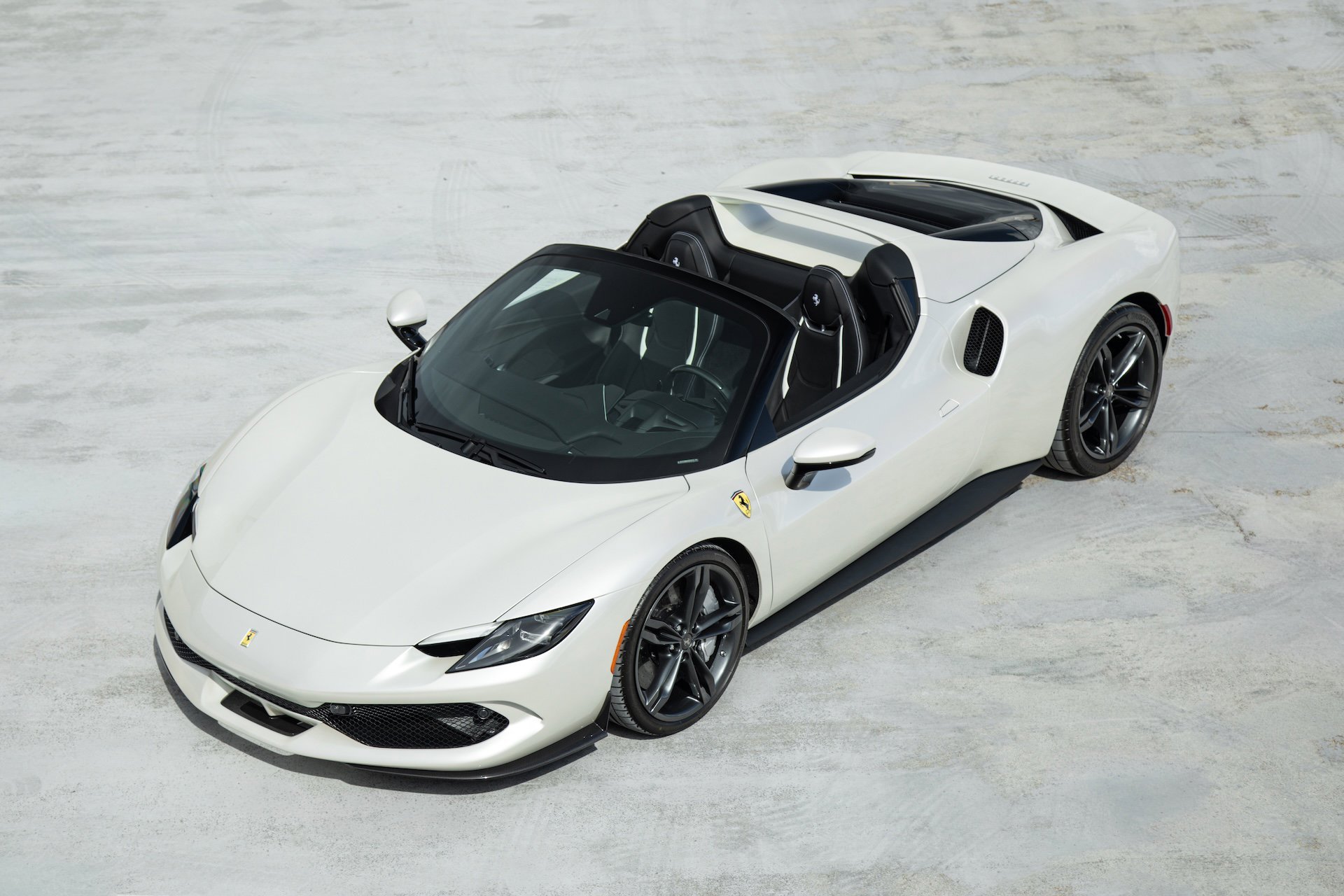 Used 2025 White Ferrari  image 9