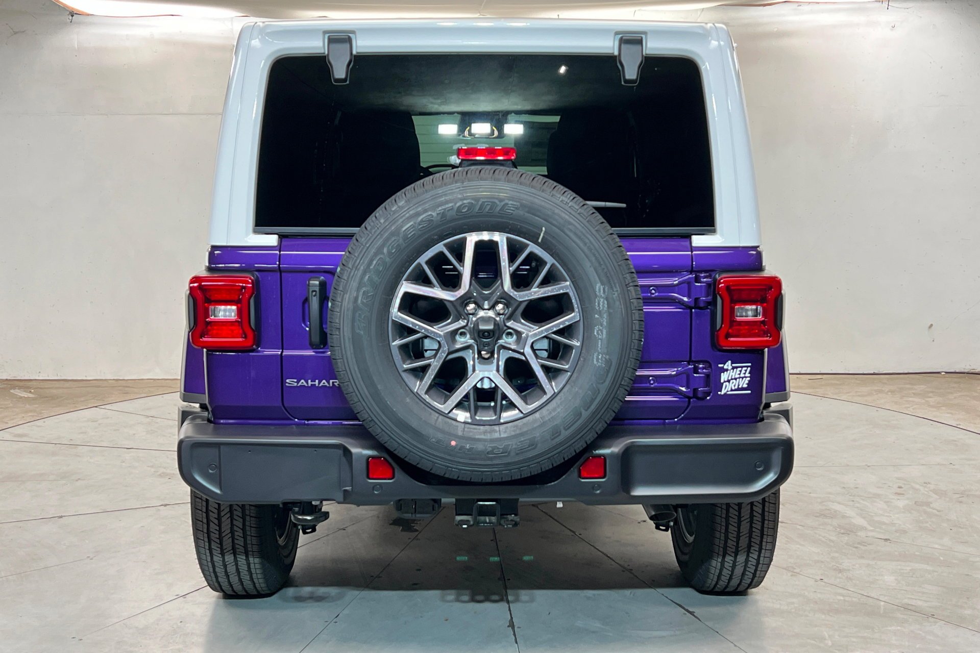 New 2026 Reign Exterior Paint Jeep Sahara image 5