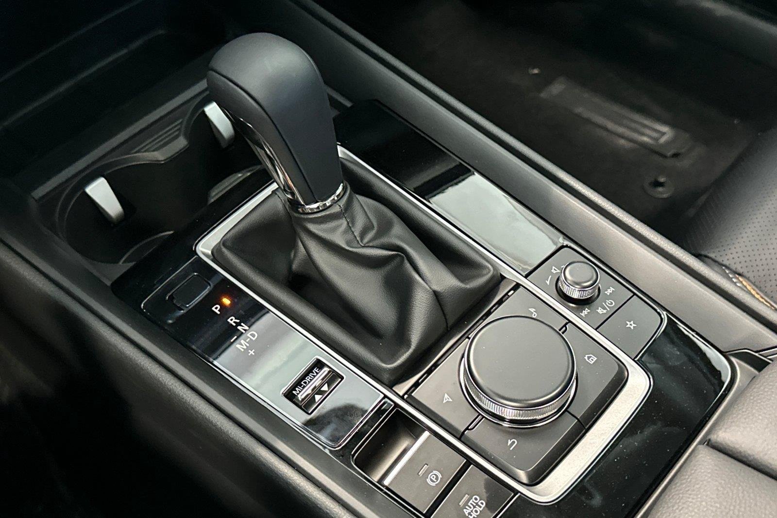 New 2026 Wind Chill Pearl Mazda 2.5 S Premium image 24