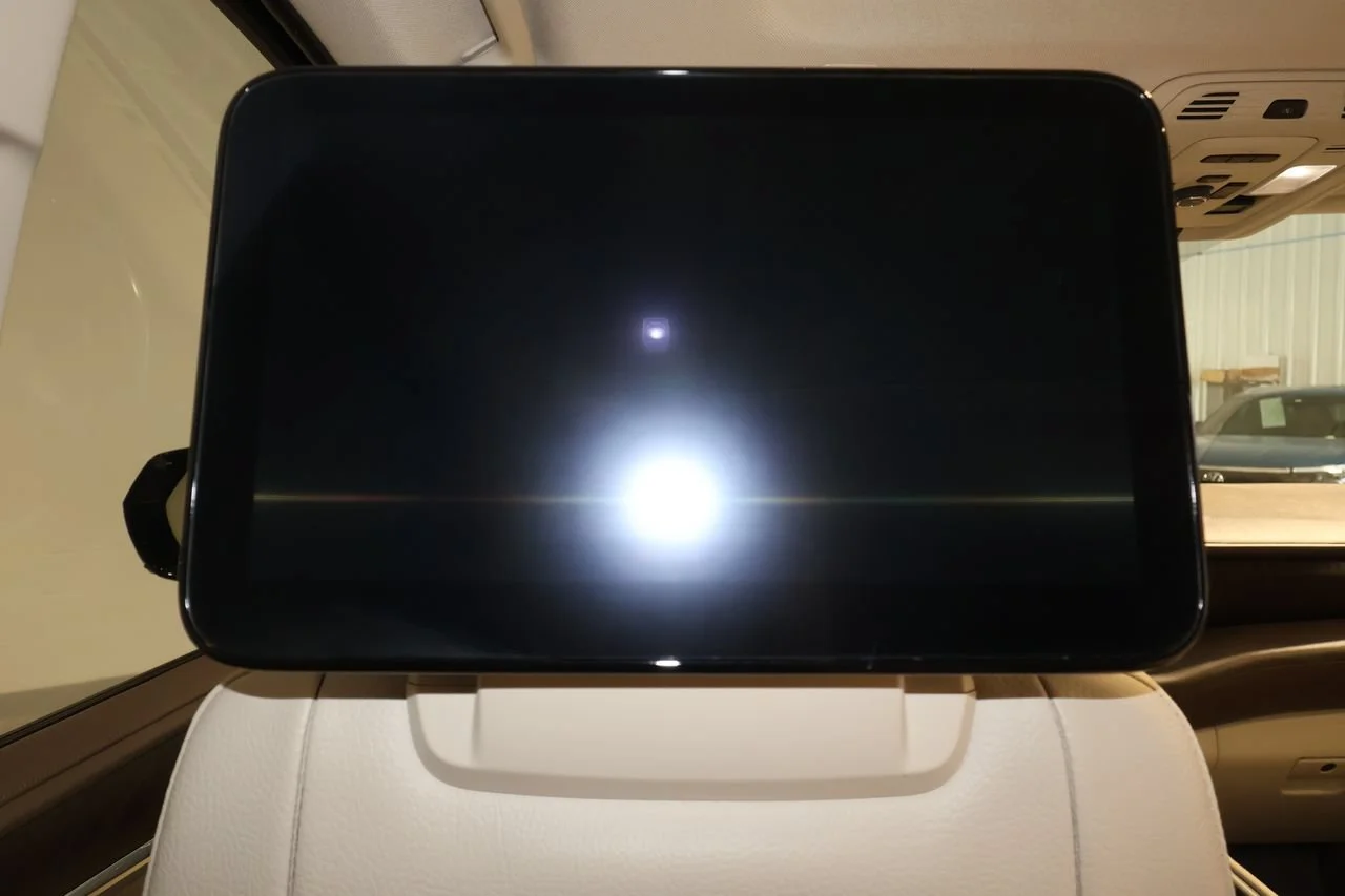 2023 GMC Yukon Denali - Photo 32