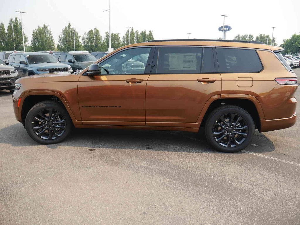 New 2026 Copper Shino Metallic Clearcoat Jeep Limited image 15