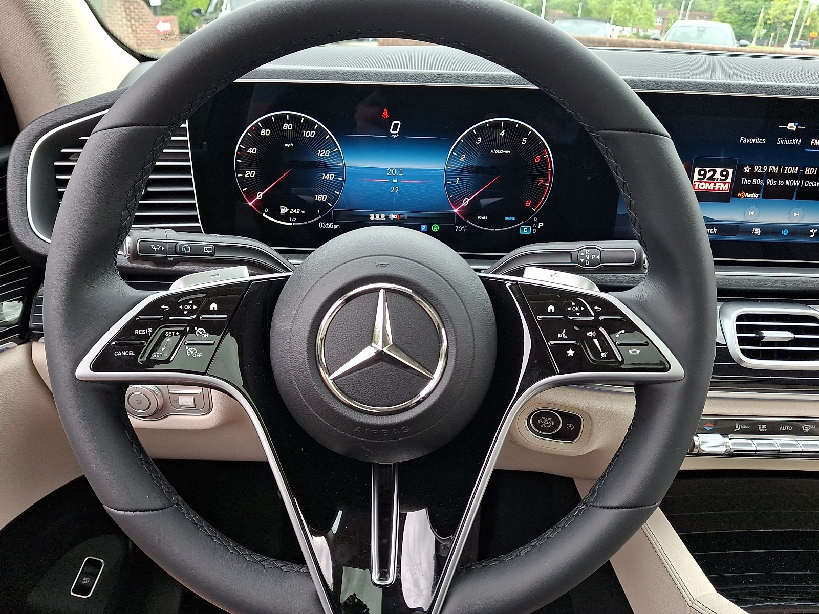 New 2026 Polar White Mercedes-Benz GLE 450 image 17