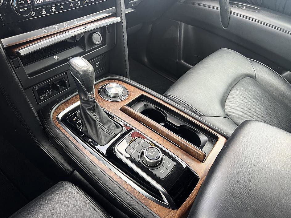 Used 2022 Gun Metallic Nissan SL image 28
