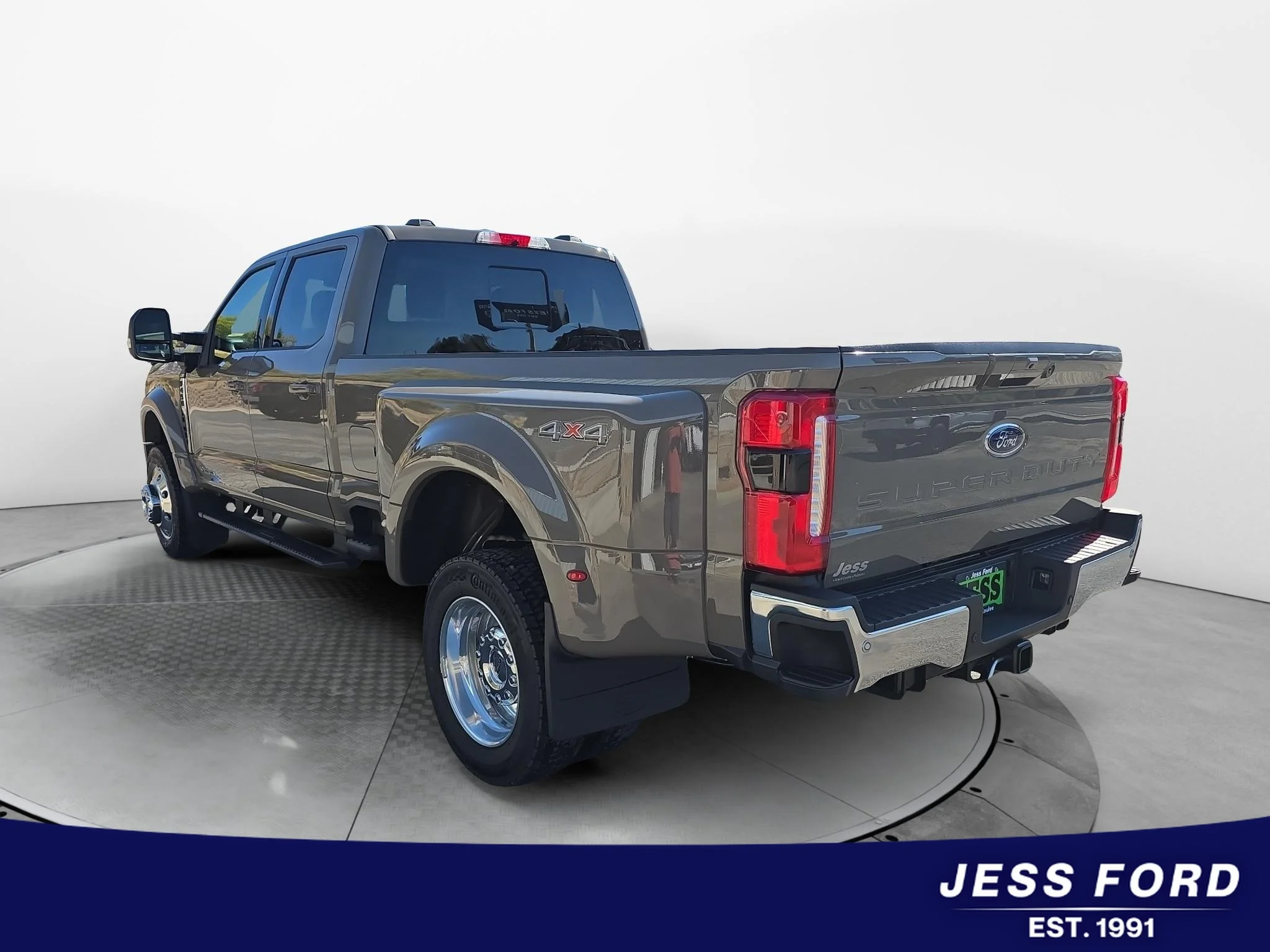New 2026 Marsh Gray Ford F-450® XLT image 3
