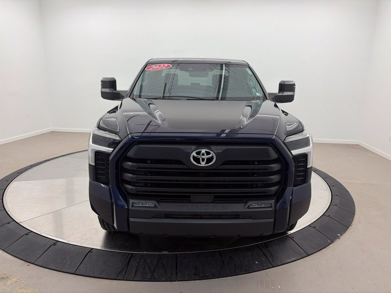 Used 2022  Toyota SR5 image 8