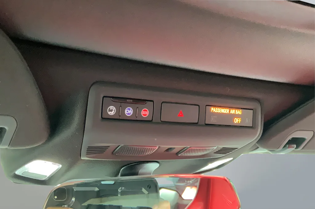 Used 2020 Black Chevrolet Stingray image 15