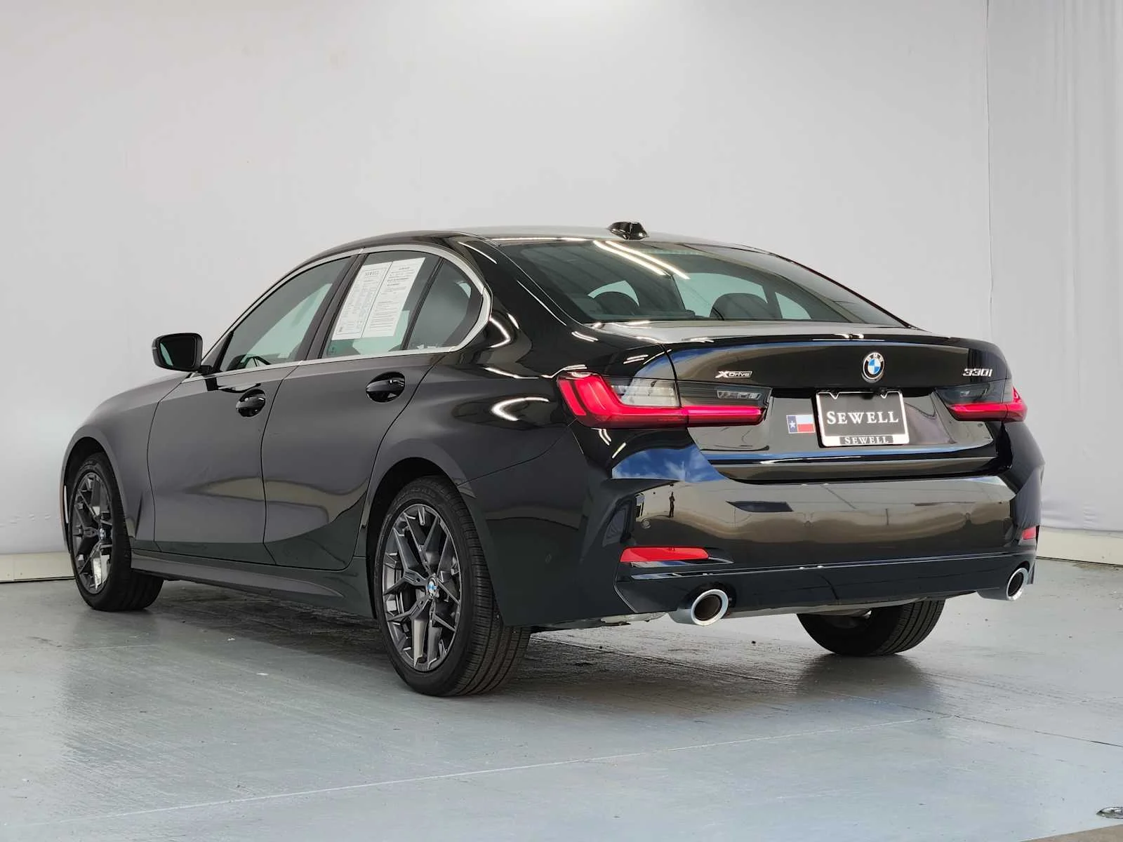 Certified Used 2026 Black Sapphire Metallic BMW 330i NA xDrive image 3