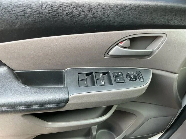 Used 2012 White Honda EX-L image 10