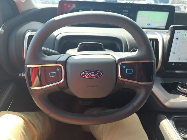 Used 2025 Gray Ford Active image 15