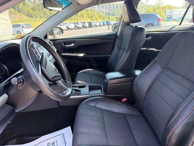 Used 2017 Gray Toyota XLE image 25