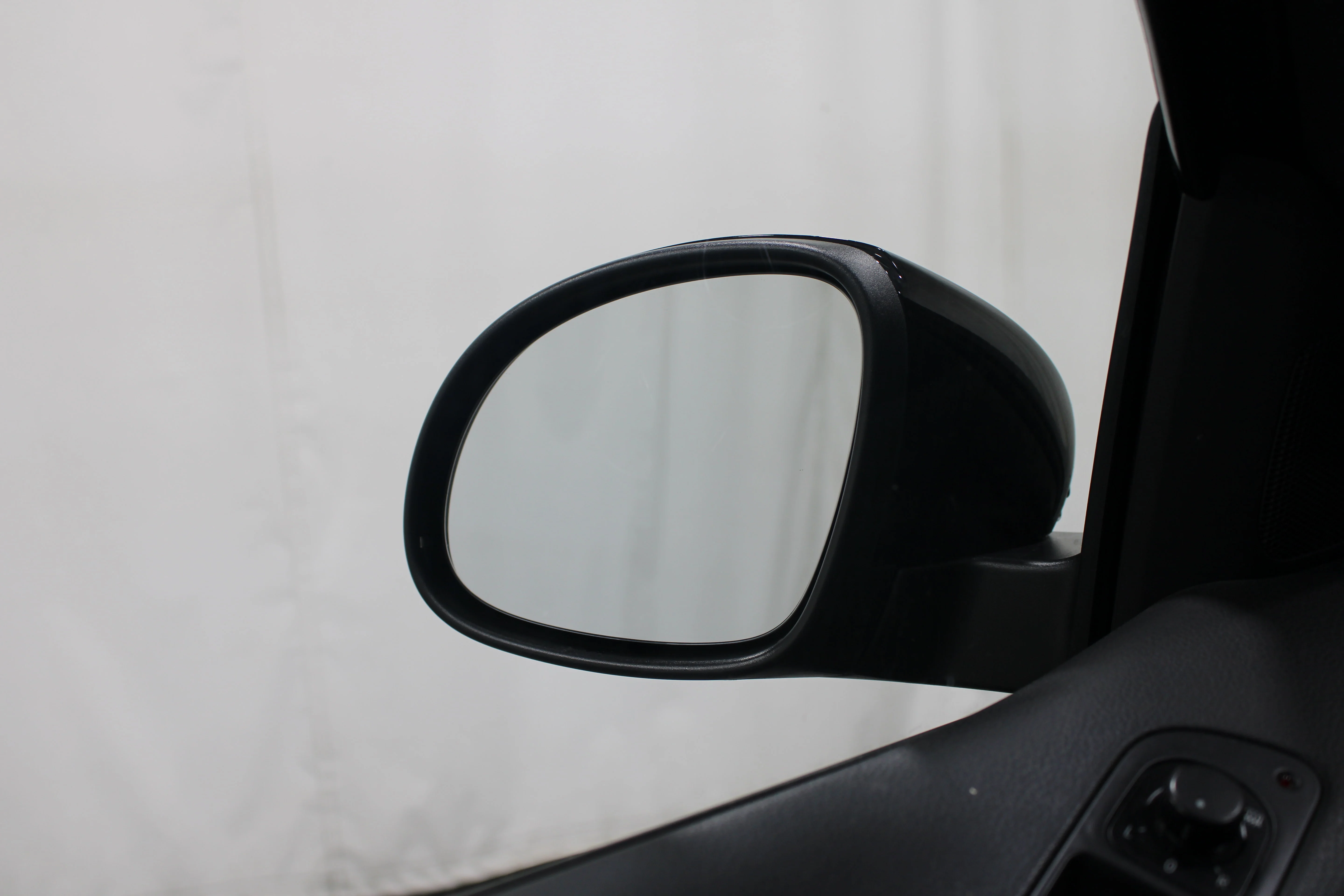 2014 Volkswagen Tiguan SE - Photo 9
