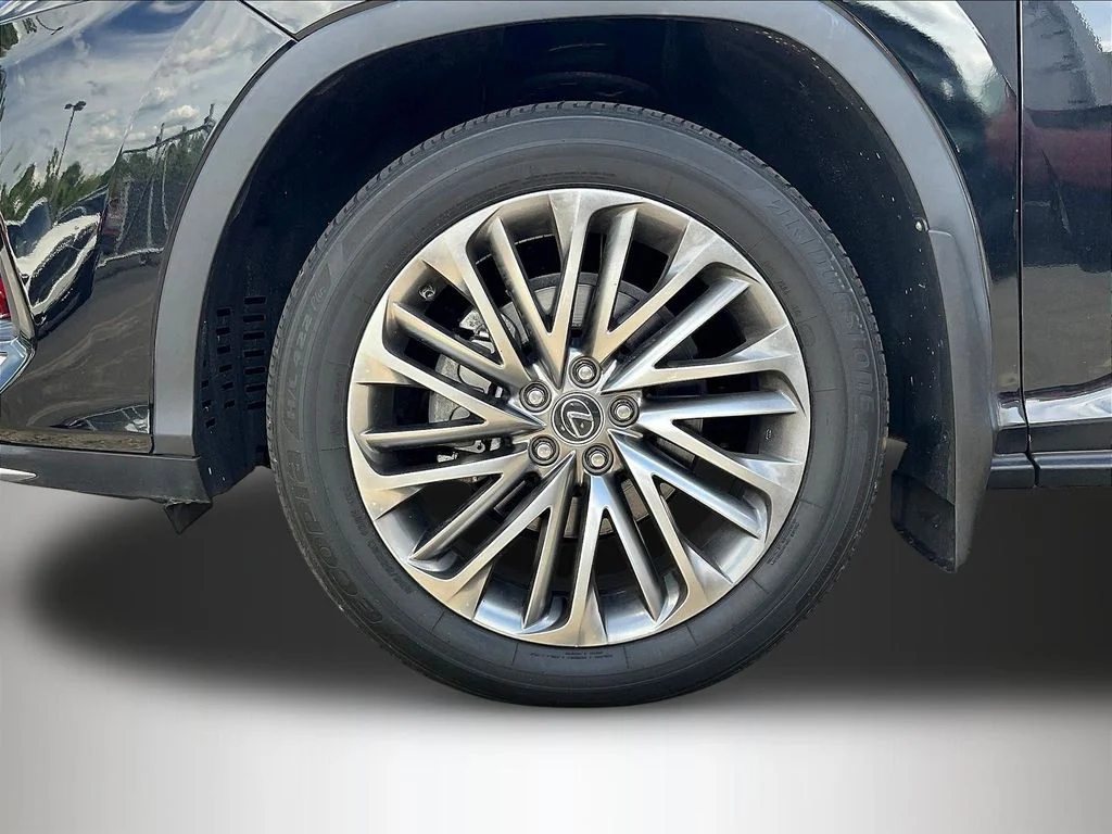 Used 2020 Obsidian Lexus 450h image 33