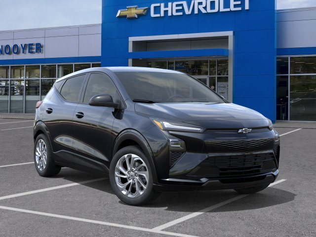 2027 Chevrolet Bolt LT - Photo 7